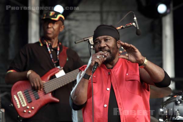 TOOTS AND THE MAYTALS - 2010-06-26 - PARIS - Hippodrome de Longchamp - 